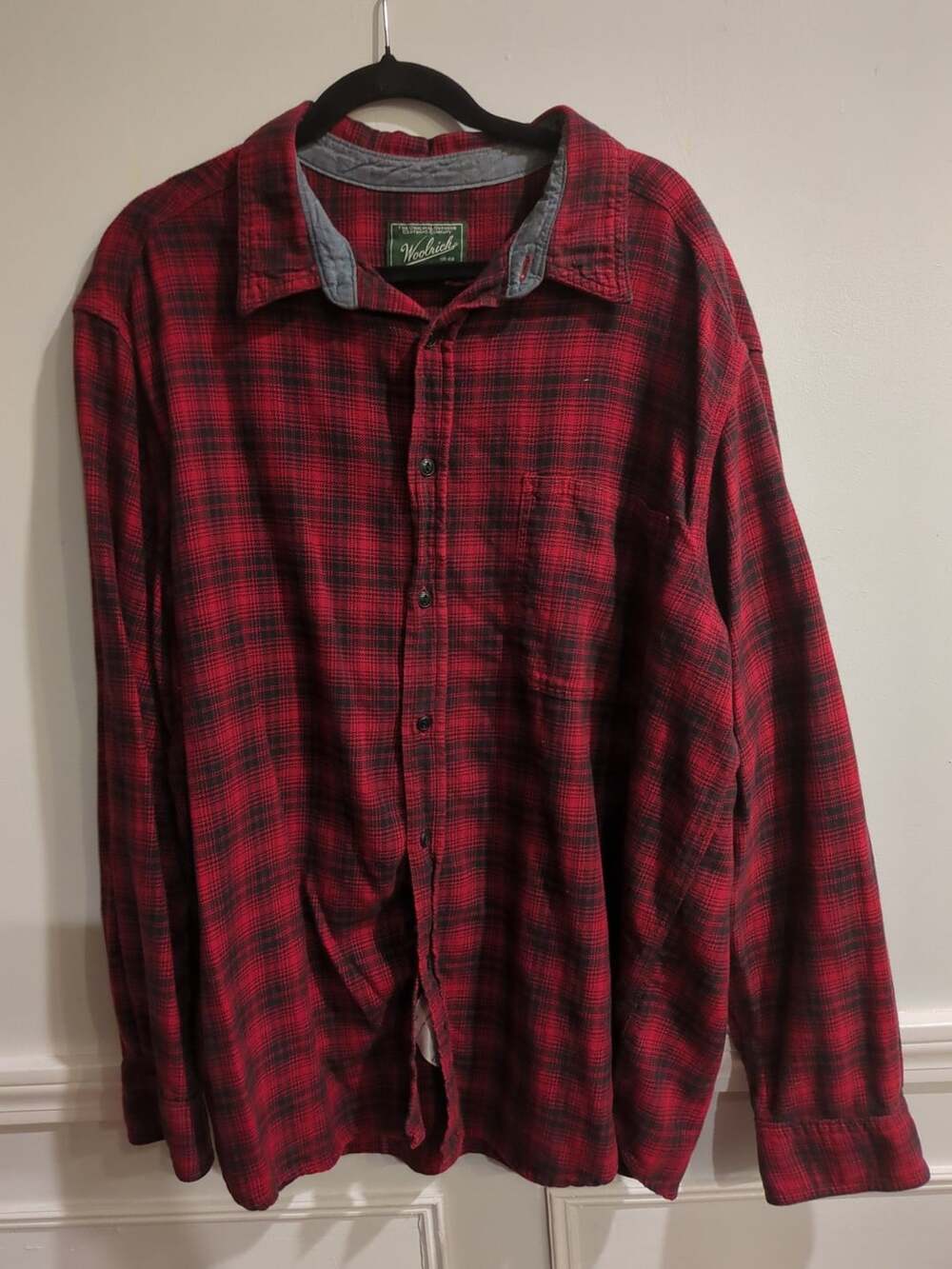 Woolrich Men's Red and Black Plaid Flannel Button-Up Shirt XXL